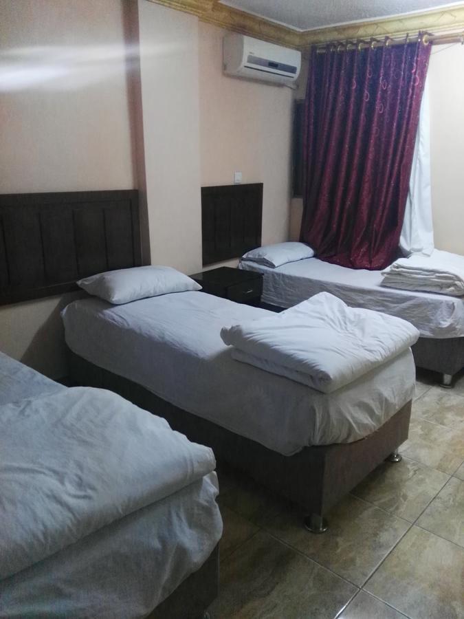 עקבה Sea Beach Hotel מראה חיצוני תמונה